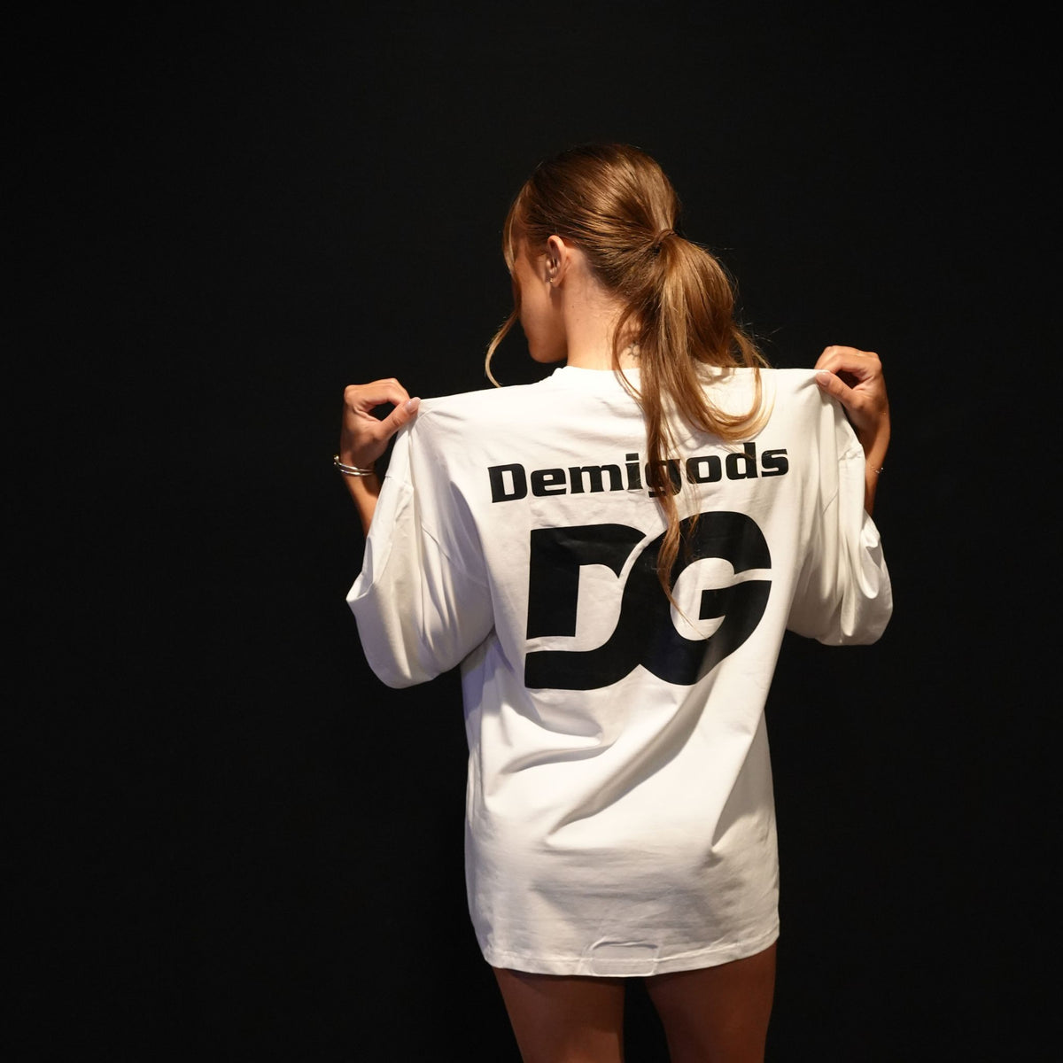 Velcro white with black oversized T-shirt