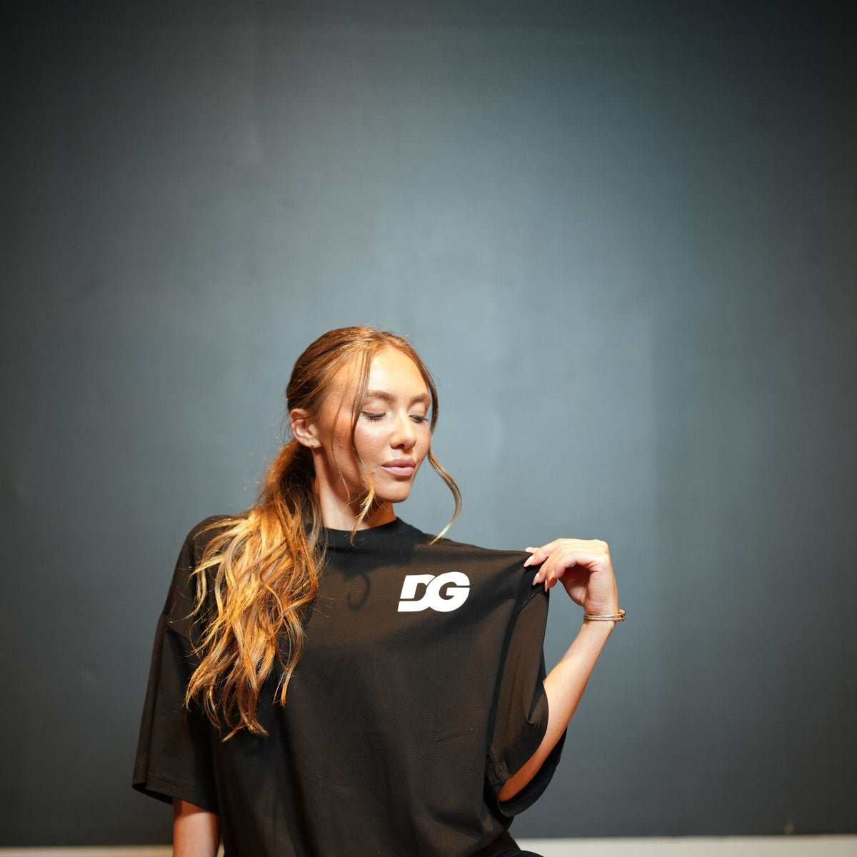 Velcro black and white oversized T-shirt